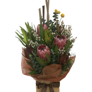 Adelaide_florist_Native_Box_flowers__39107.1497585536.480.550